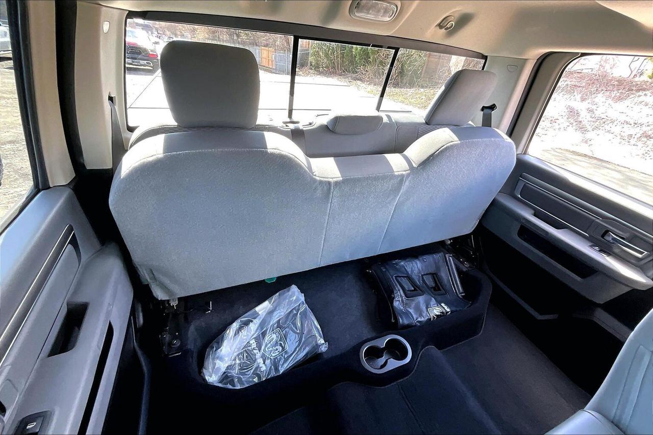 2018 RAM 1500 Big Horn Crew EcoDiesel | 6'4 Bed | 4X4 Photo