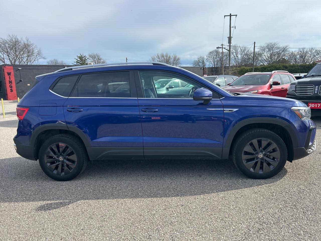 2024 Volkswagen Taos COMFORTLINE, SUNROOF, REMOTE START, BACK UP CAM! Photo