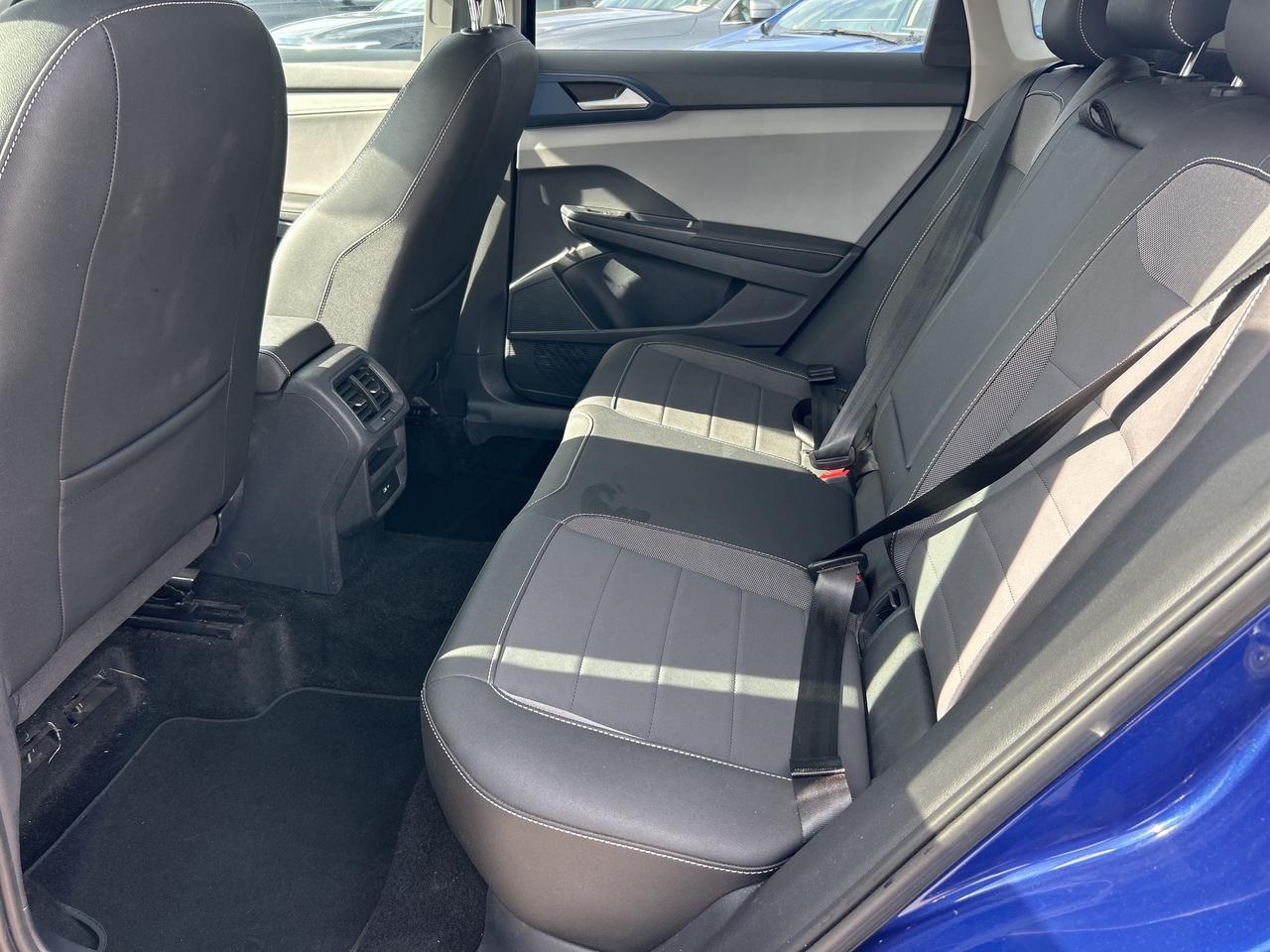 2024 Volkswagen Taos COMFORTLINE, SUNROOF, REMOTE START, BACK UP CAM! - Photo #20