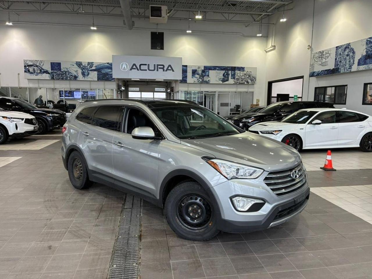Used 2015 Hyundai Santa Fe XL for sale in Maple, ON