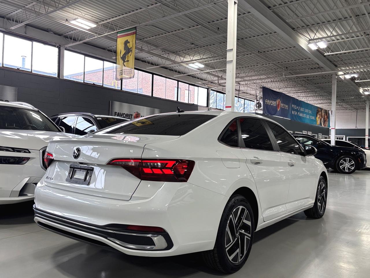 2024 Volkswagen Jetta Highline|NAV|ALLOYS|AMBIENT|BEATSAUDIO|LEATHER|+++ Photo2