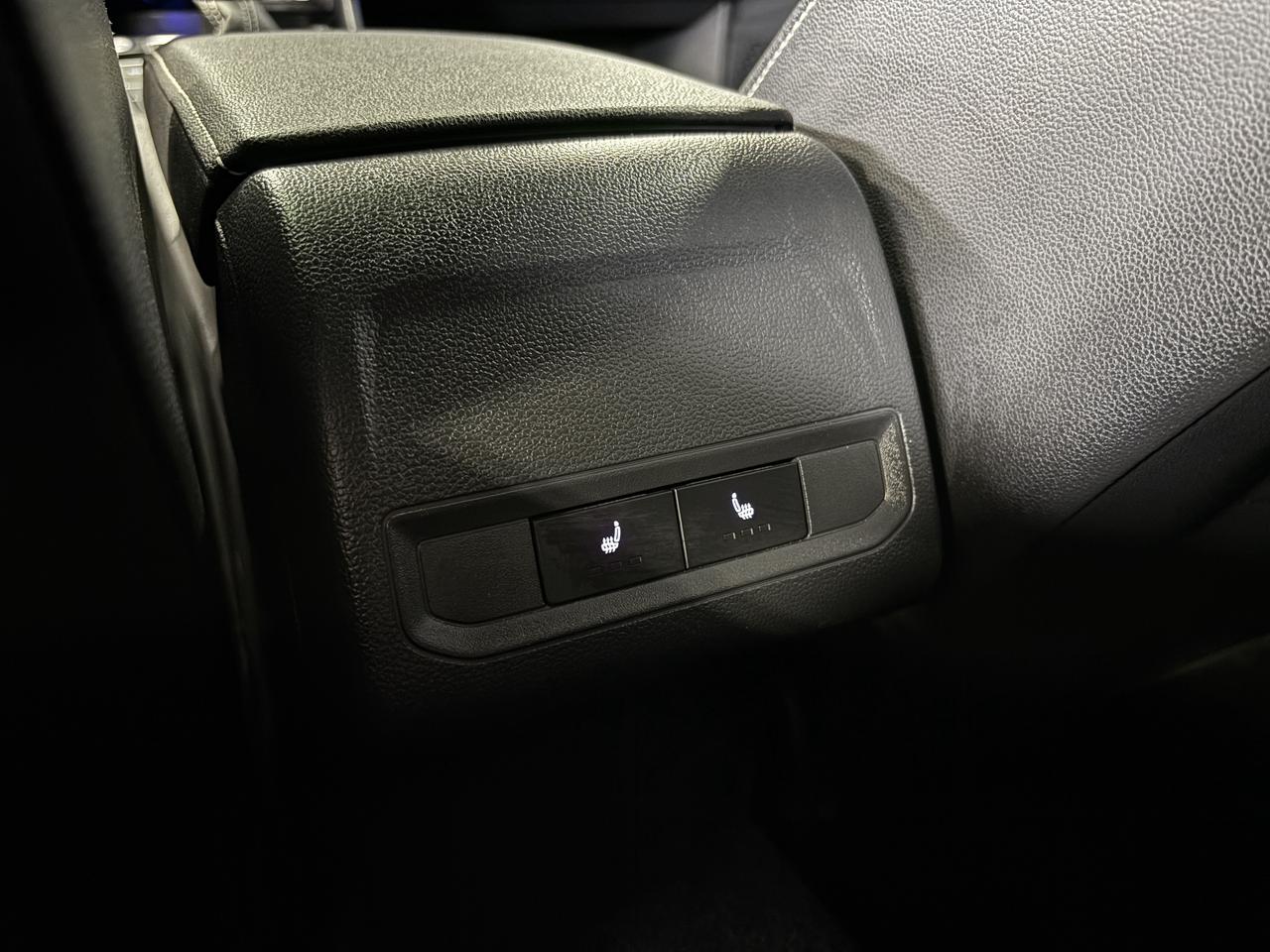 2024 Volkswagen Jetta Highline|NAV|ALLOYS|AMBIENT|BEATSAUDIO|LEATHER|+++ Photo