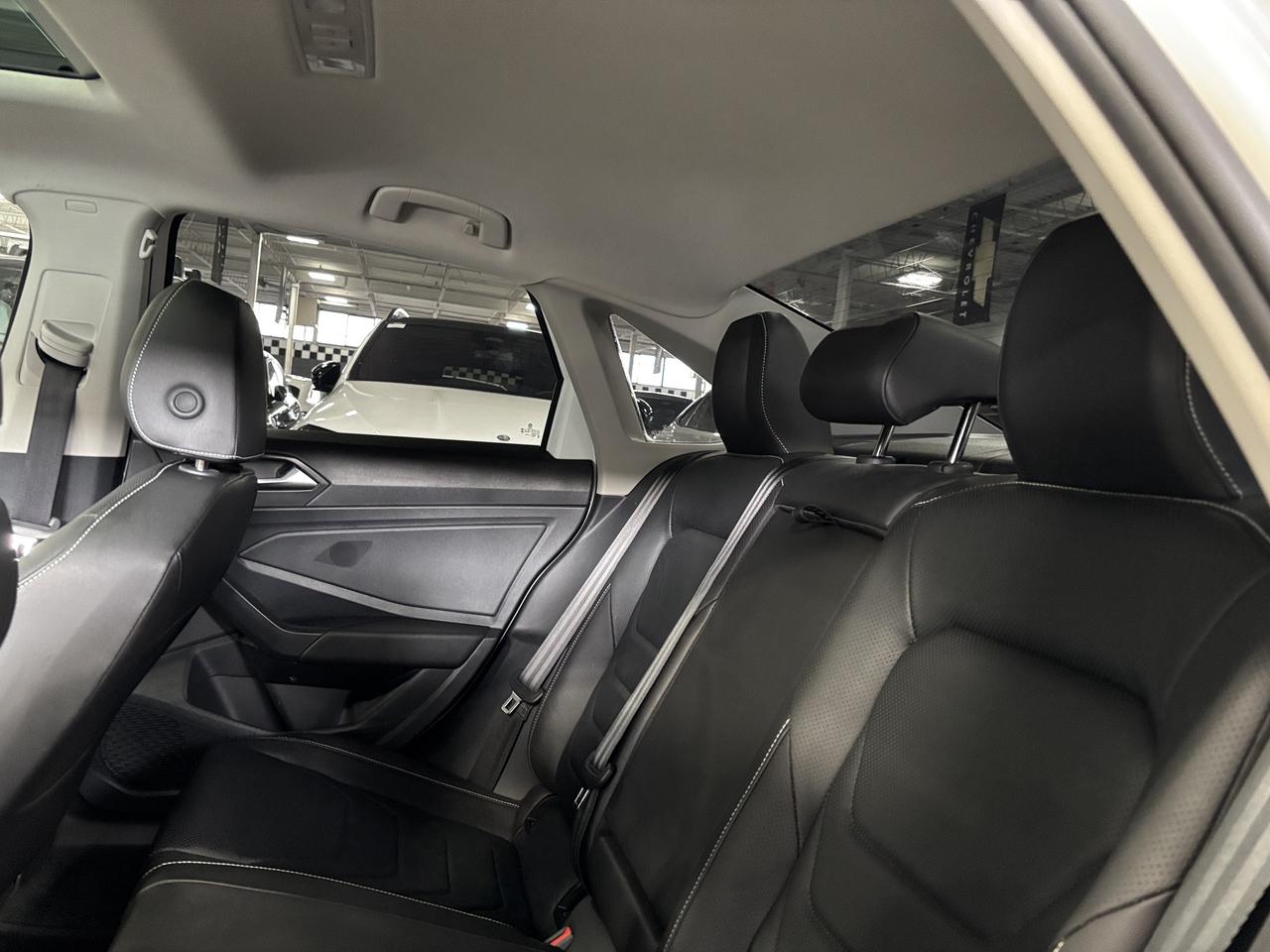 2024 Volkswagen Jetta Highline|NAV|ALLOYS|AMBIENT|BEATSAUDIO|LEATHER|+++ Photo