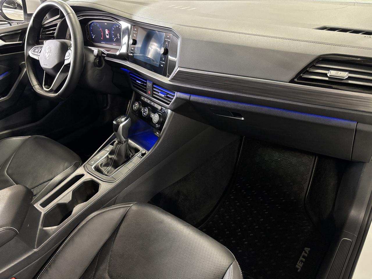 2024 Volkswagen Jetta Highline|NAV|ALLOYS|AMBIENT|BEATSAUDIO|LEATHER|+++ Photo