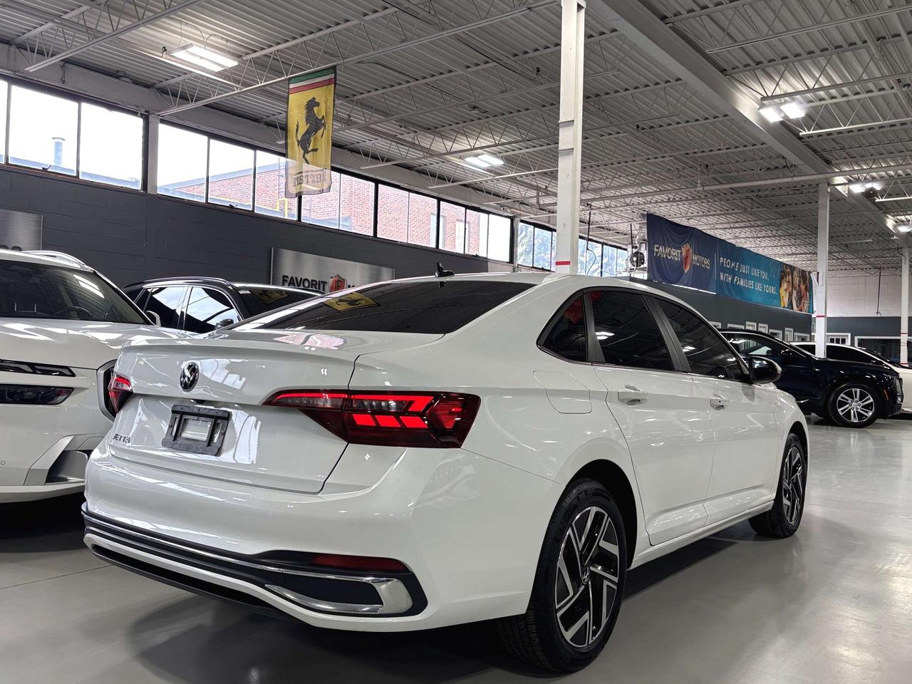 2024 Volkswagen Jetta Highline|NAV|ALLOYS|AMBIENT|BEATSAUDIO|LEATHER|+++ Photo