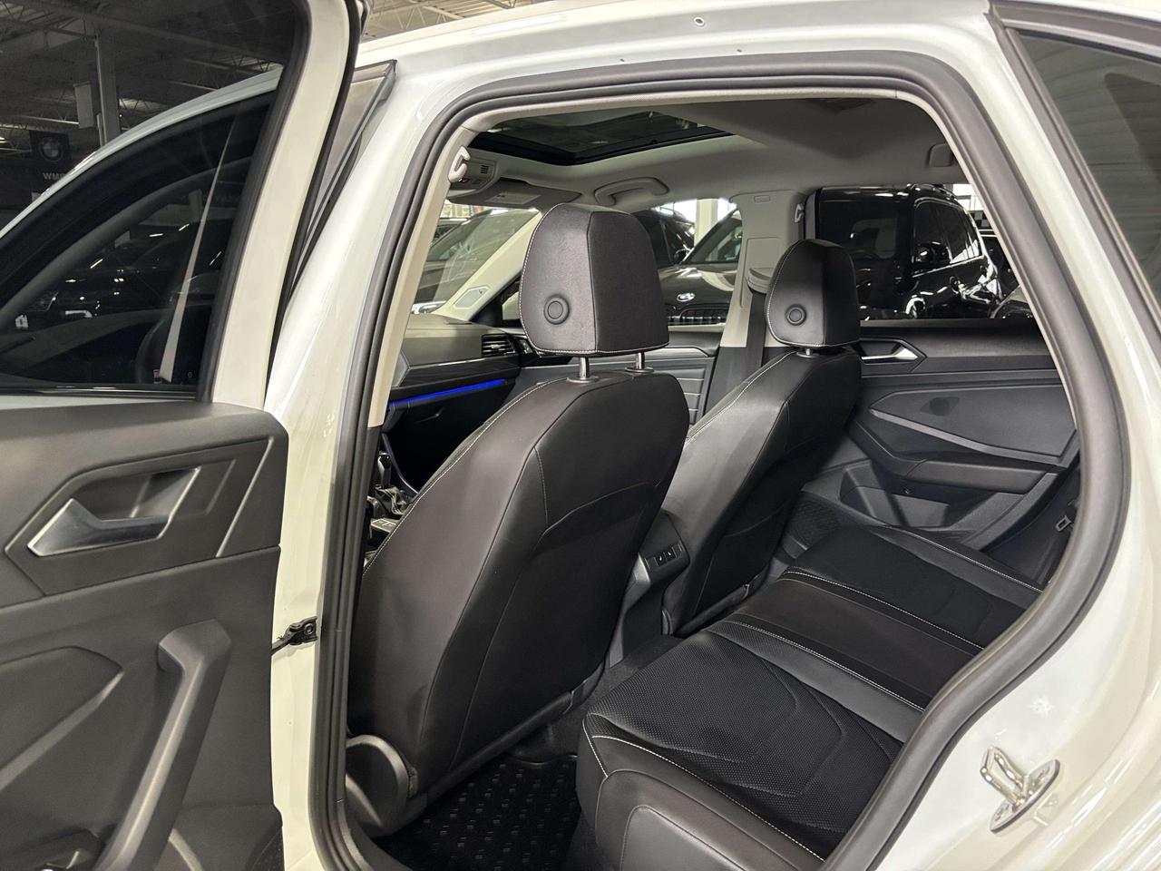 2024 Volkswagen Jetta Highline|NAV|ALLOYS|AMBIENT|BEATSAUDIO|LEATHER|+++ Photo