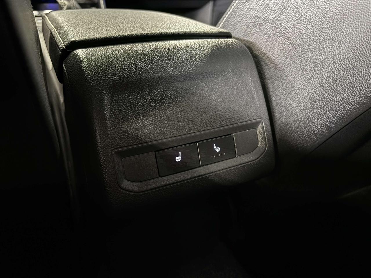 2024 Volkswagen Jetta Highline|NAV|ALLOYS|AMBIENT|BEATSAUDIO|LEATHER|+++ Photo