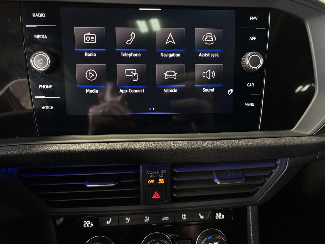 2024 Volkswagen Jetta Highline|NAV|ALLOYS|AMBIENT|BEATSAUDIO|LEATHER|+++ Photo