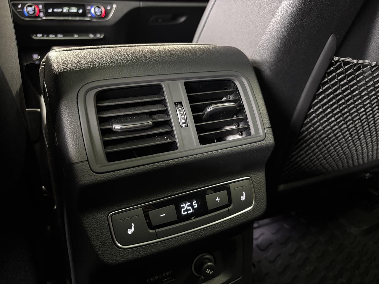 2022 Audi Q5 Progressiv|QUATTRO|S-LINE|CLUSTERNAV|AMBIENT|PANO| Photo