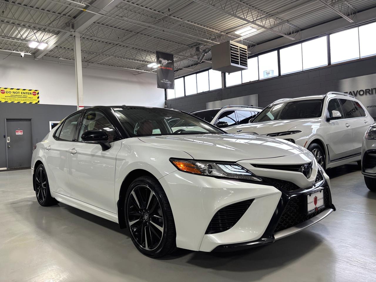 2019 Toyota Camry XSE|REDLEATHER|PANOROOF|AMBIENT|WIRELESSCHARGING|+ Photo