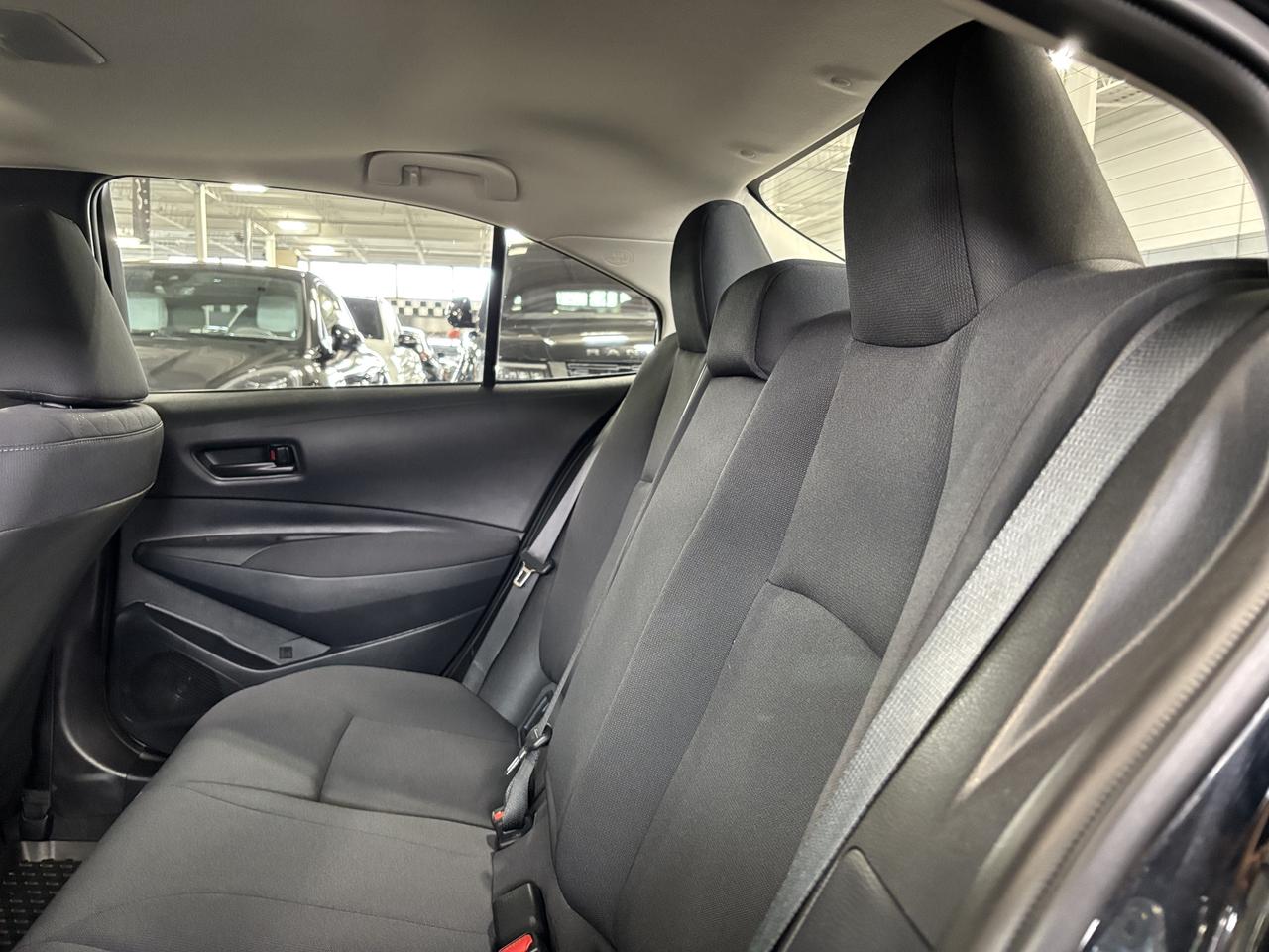 2025 Toyota Corolla LE CVT|ALLOYS|SUNROOF|WIRELESSCHARGING|HEATSTEER|+ Photo