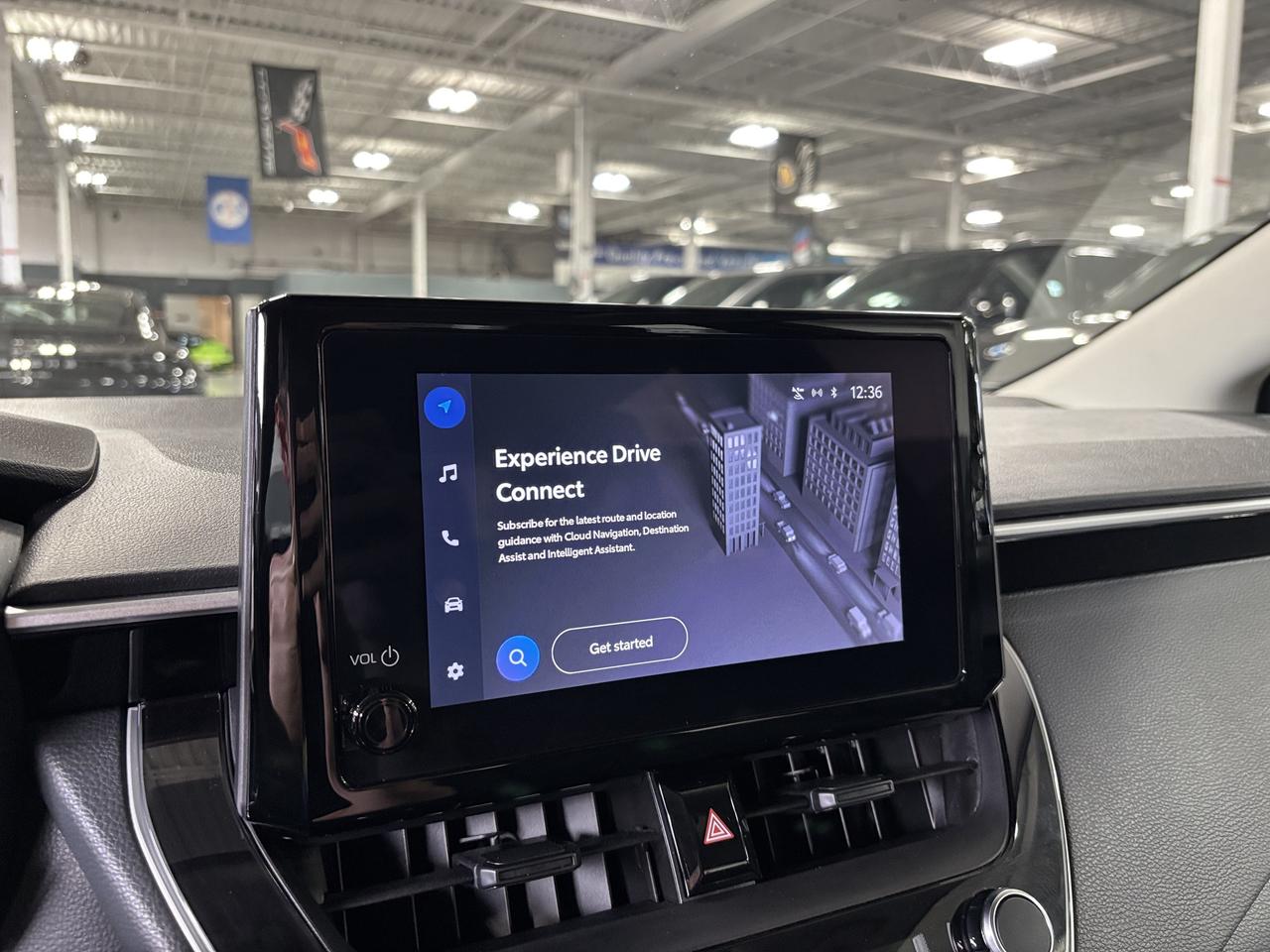 2025 Toyota Corolla LE CVT|ALLOYS|SUNROOF|WIRELESSCHARGING|HEATSTEER|+ Photo