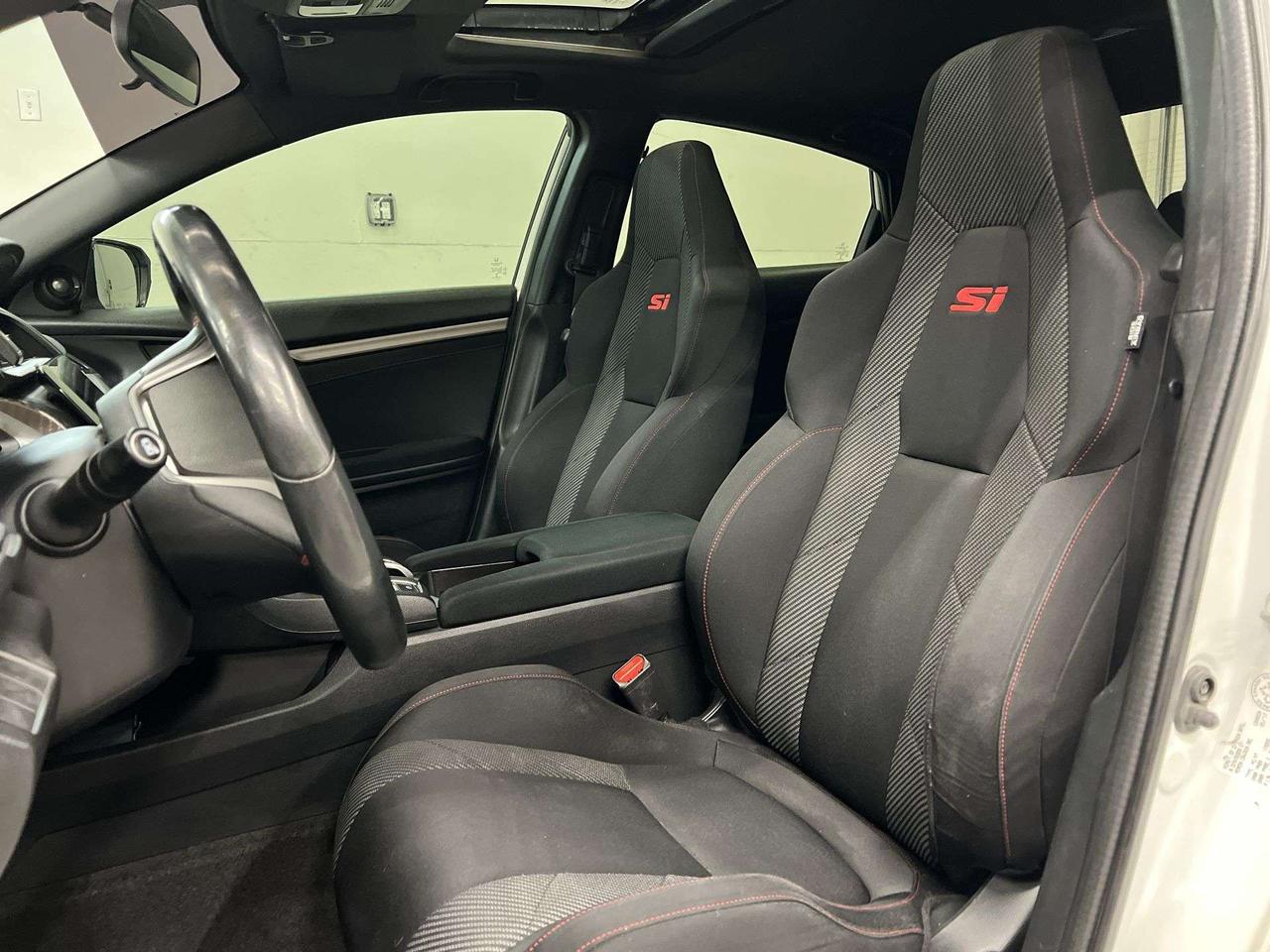 2017 Honda Civic SI | 200HP TURBO! | SUNROOF | HTD SEATS | CARPLAY Photo