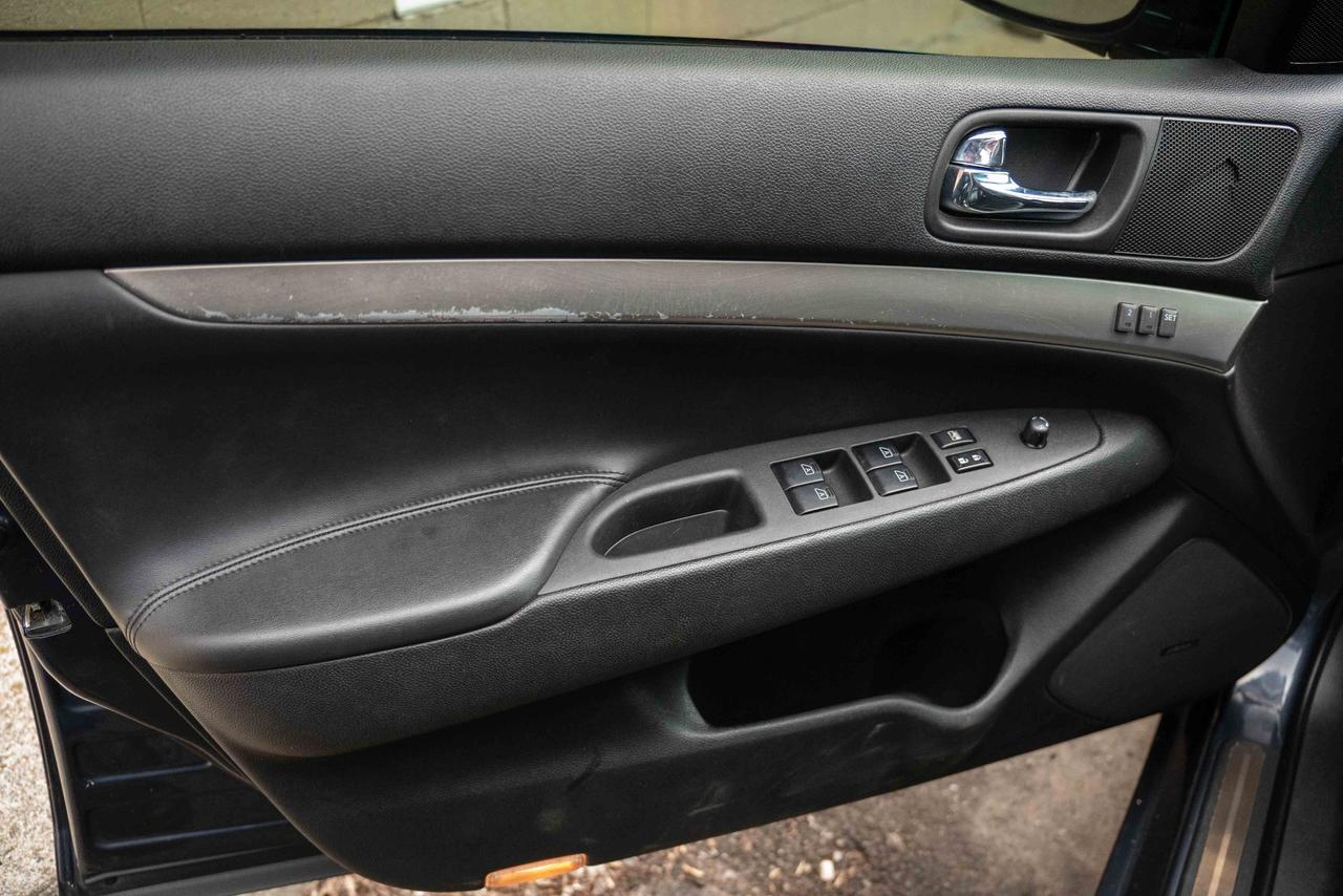 2011 Infiniti G37 X SEDAN PREMIUM Photo