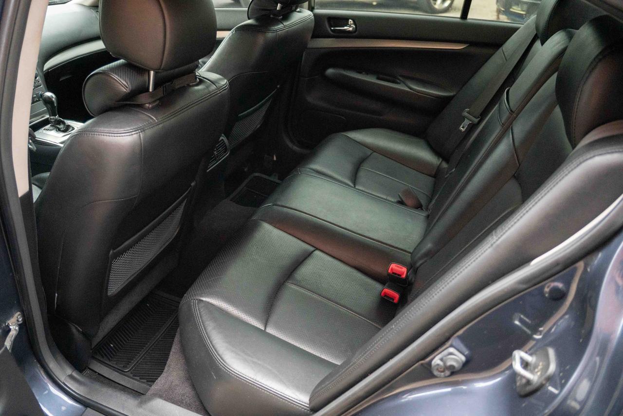 2011 Infiniti G37 X SEDAN PREMIUM Photo