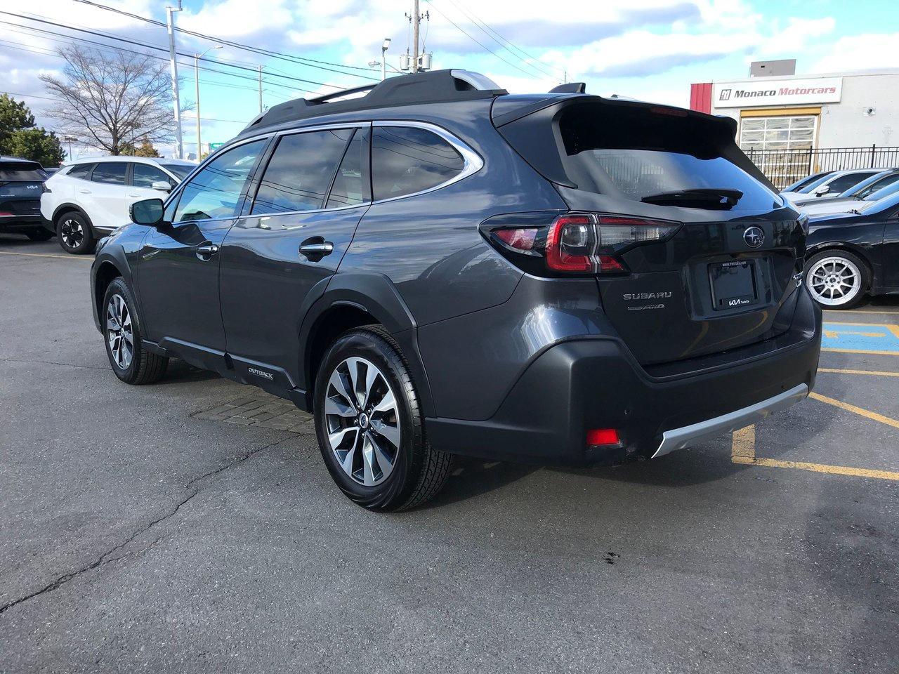 2023 Subaru Outback Premier XT CVT Photo2