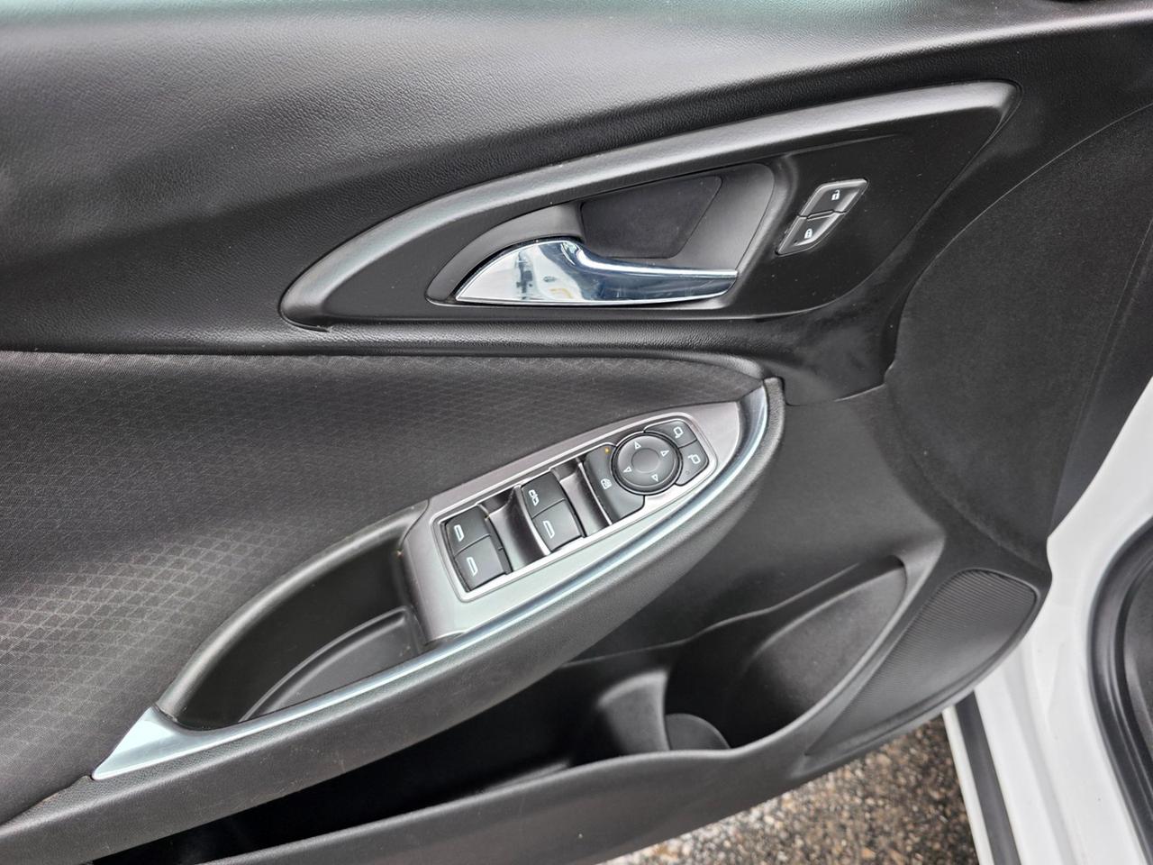 2018 Chevrolet Malibu LT Photo