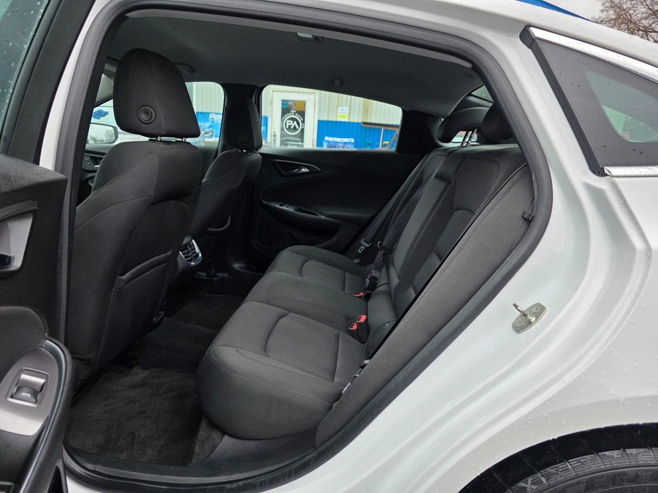 2018 Chevrolet Malibu LT Photo