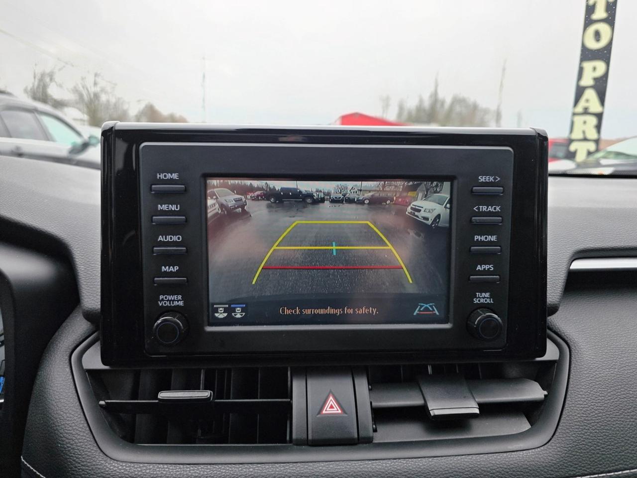 2022 Toyota RAV4 Hybrid XLE Photo