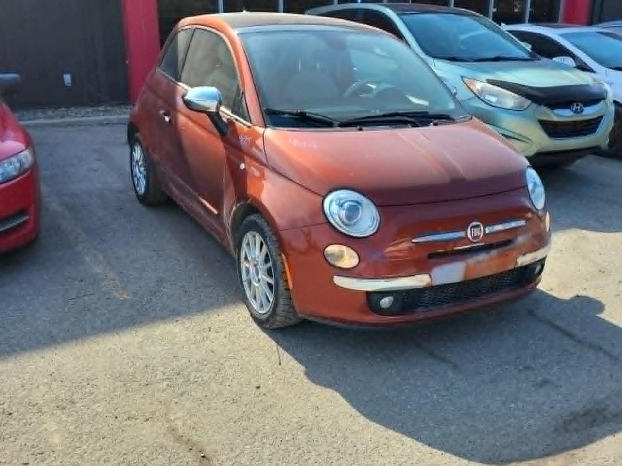 FIAT 500 année 2012, en bonne condition générale. Le véhicule est plaquable immédiatement et prêt à rouler. Détails : Année : 2012 Modèle : FIAT 500 État : Très bon état, bien entretenu Démarre et roule parfaitement Intérieur propre, extérieur en bon état Mécanique fiable Aucun gros travaux à prévoir Idéale comme voiture économique pour la ville, faible consommation dessence. Garantie moteur, transmission et frame