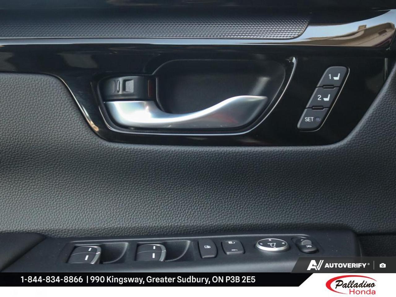 2025 Honda CR-V Hybrid Touring Photo