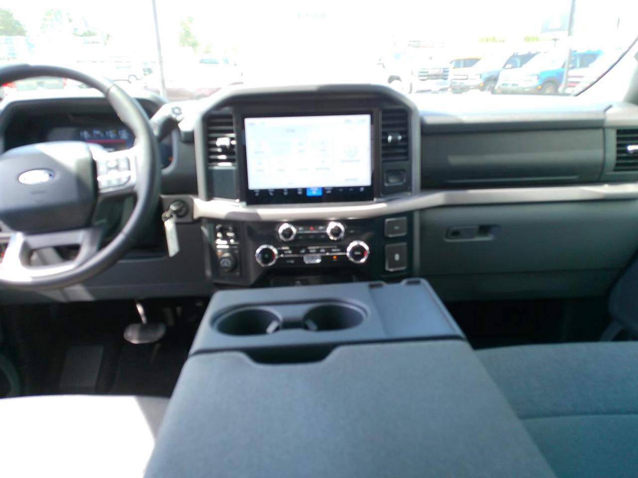 2025 Ford F-150 XLT 4WD SuperCrew 5.5' Box Photo