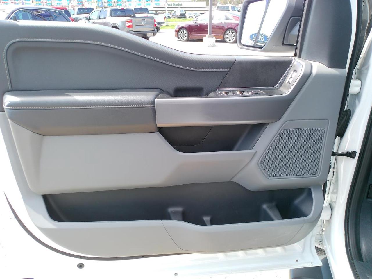 2025 Ford F-150 XLT 4WD SuperCrew 5.5' Box Photo