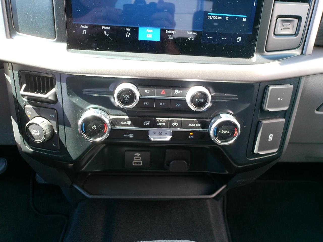 2025 Ford F-150 XLT 4WD SuperCrew 5.5' Box Photo
