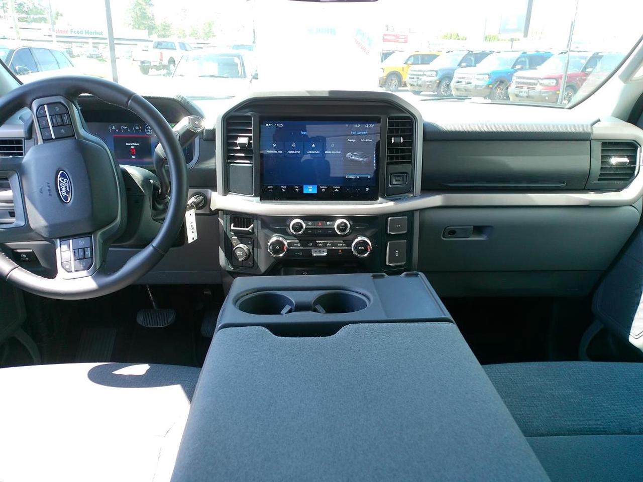 2025 Ford F-150 XLT 4WD SuperCrew 5.5' Box Photo