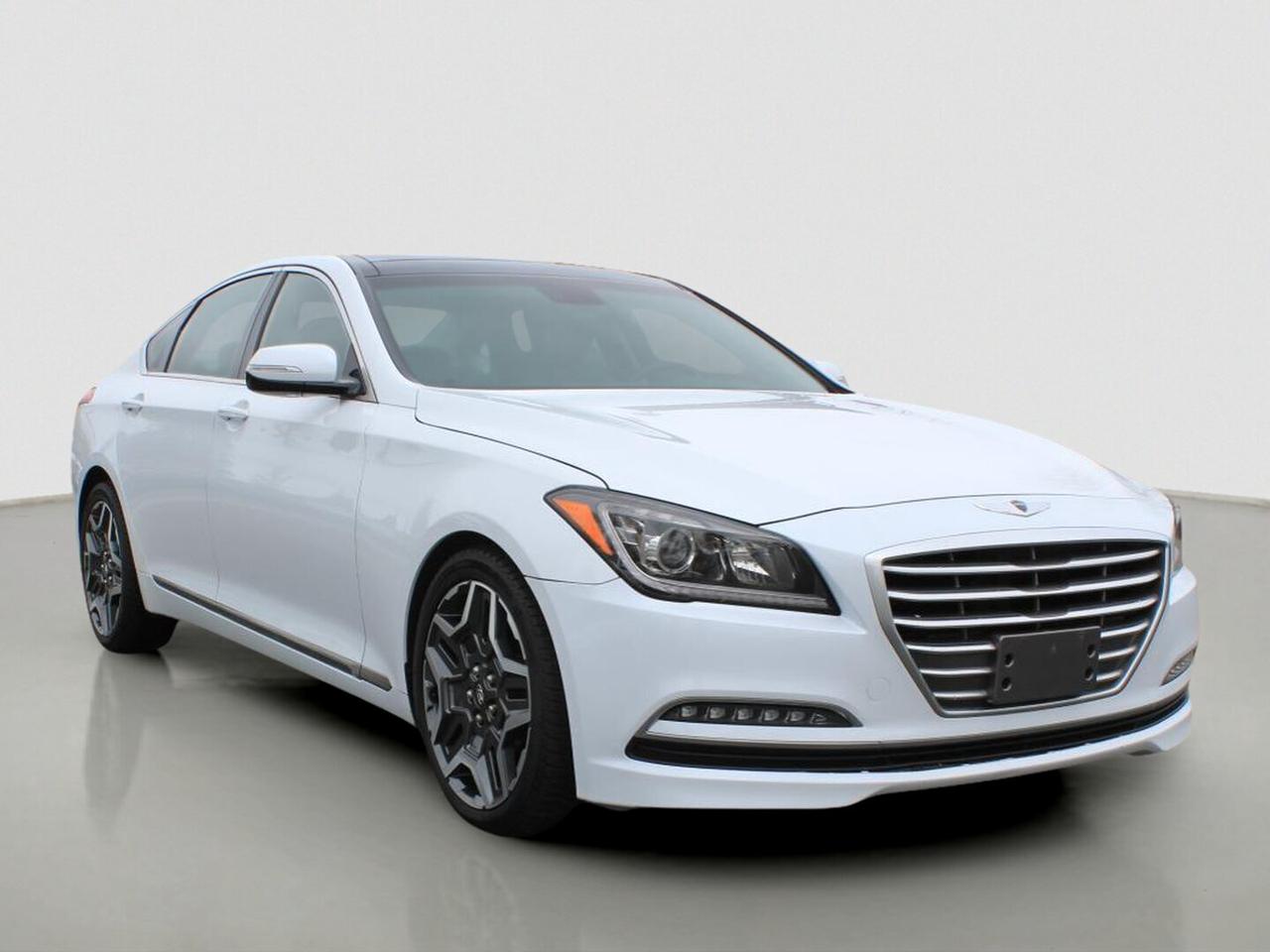 Used 2016 Hyundai Genesis 4dr Sdn Premium for sale in Courtenay, BC