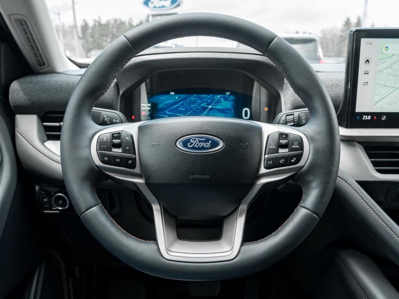 2025 Ford Explorer Active Photo