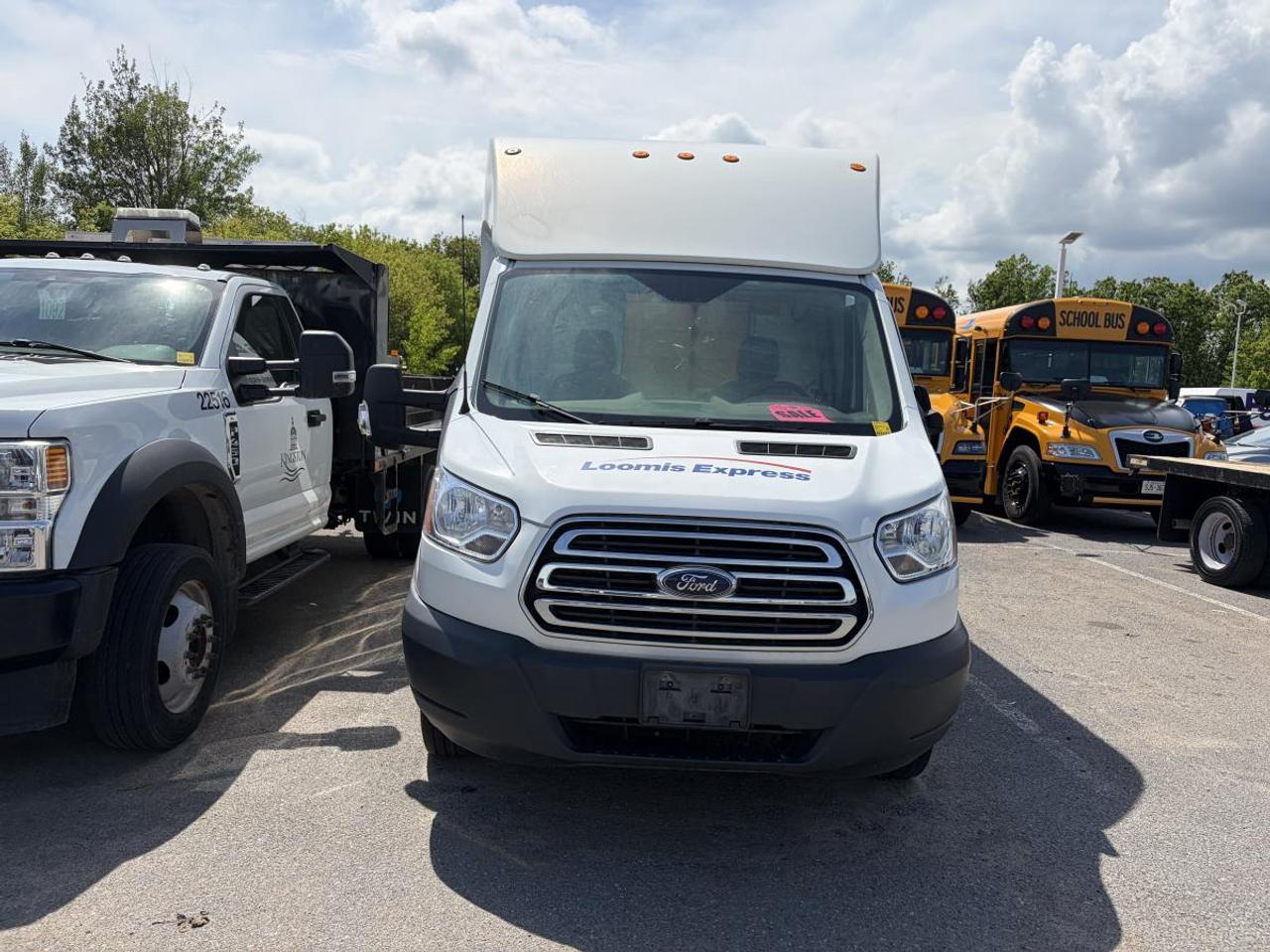 2018 Ford Transit Cutaway BASE Photo