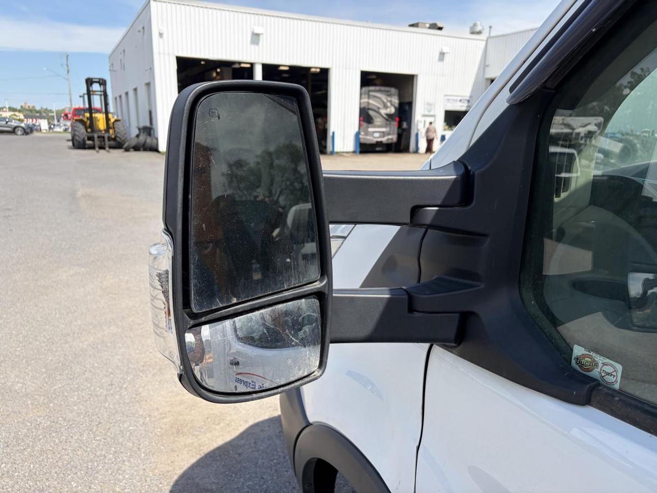 2018 Ford Transit Cutaway BASE Photo
