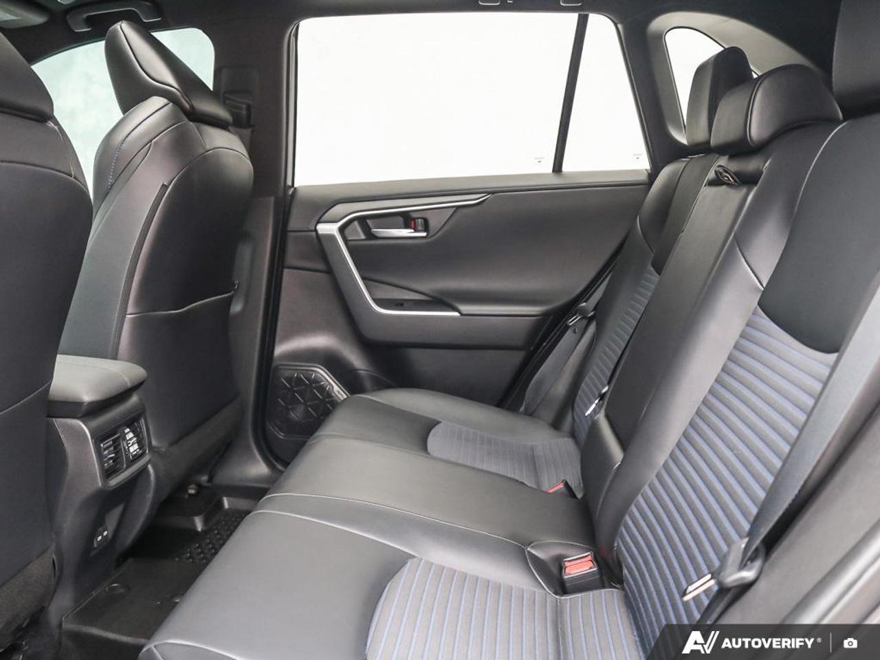 2023 Toyota RAV4 Hybrid XSE Photo