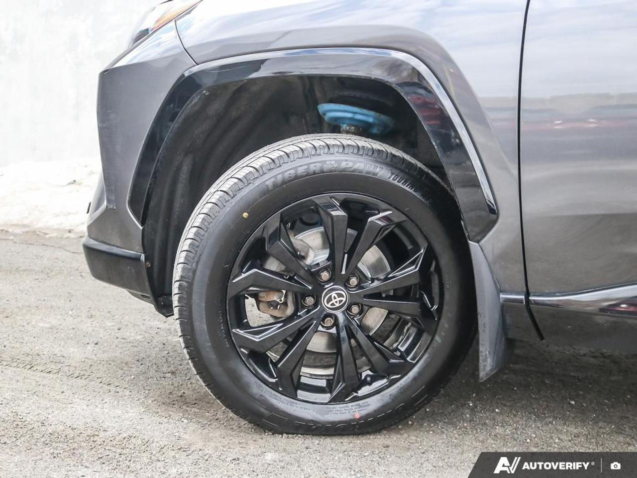 2023 Toyota RAV4 Hybrid XSE Photo