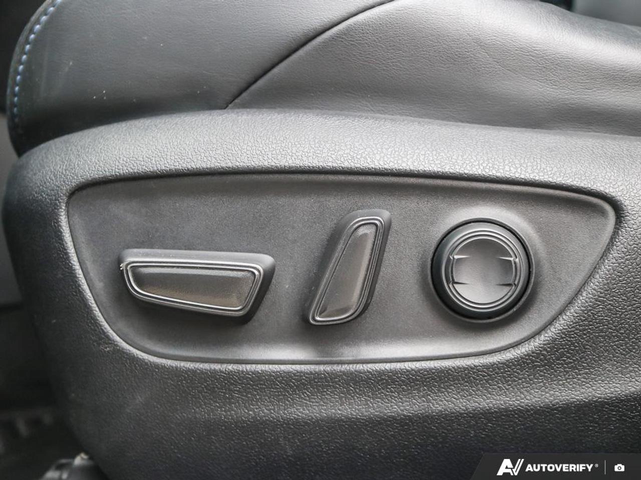 2023 Toyota RAV4 Hybrid XSE Photo