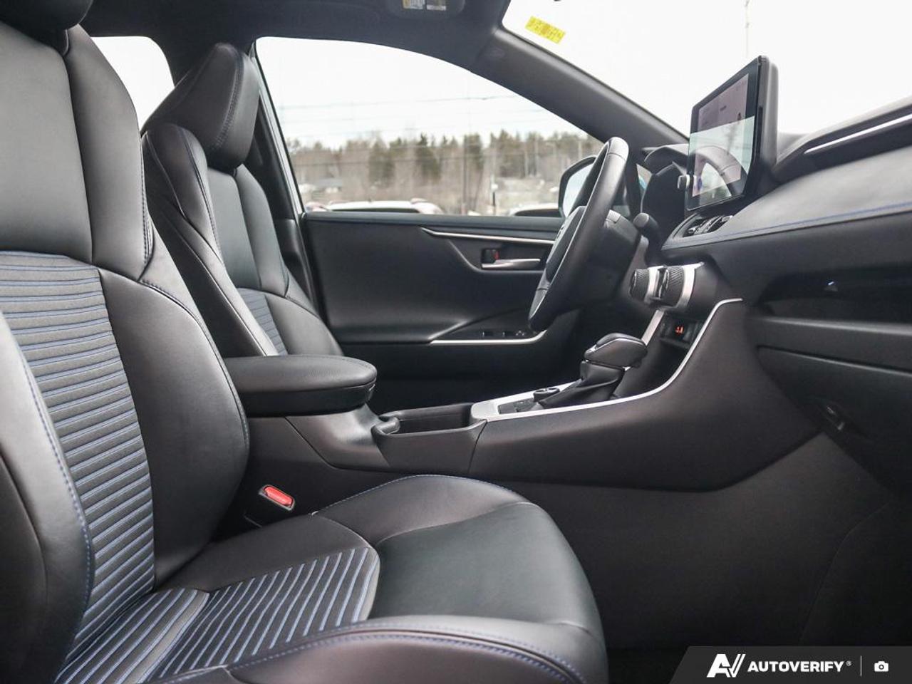 2023 Toyota RAV4 Hybrid XSE Photo