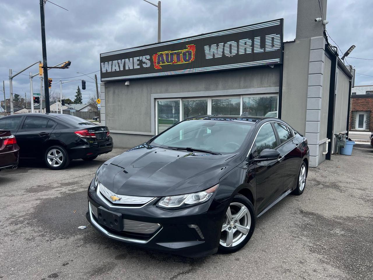 OUR VEHICLES COME FULLY CERTIFIED AT NO EXTRA COST,FINANCING AVAILABLE AS LOW AS 7.99% ON APPROVED CREDIT ON MOST VEHICLES, COME BY IN PERSON OR BY TRUSTED AND EASY ONLINE APPLICATION. **WE ARE A PROUD MEMEBER OF UCDA ** ONLINE CREDIT APPLICATION https://creditonline.dealertrack.ca/Web/Default.aspx?Token=e7618860-8f22-4e62-b461-0747bd7df710&Lang=en ***7 MONTH/11000 km POWERTRAIN WARRANTY WITH A $1000. PER CLAIM LIMIT INCLUDED IN THE ADVERTISED PRICE.*** <br/>