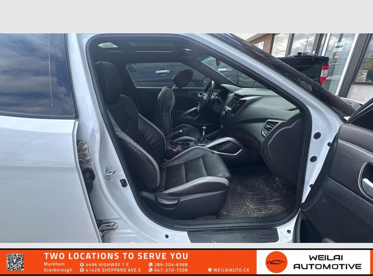 2016 Hyundai Veloster Turbo Photo