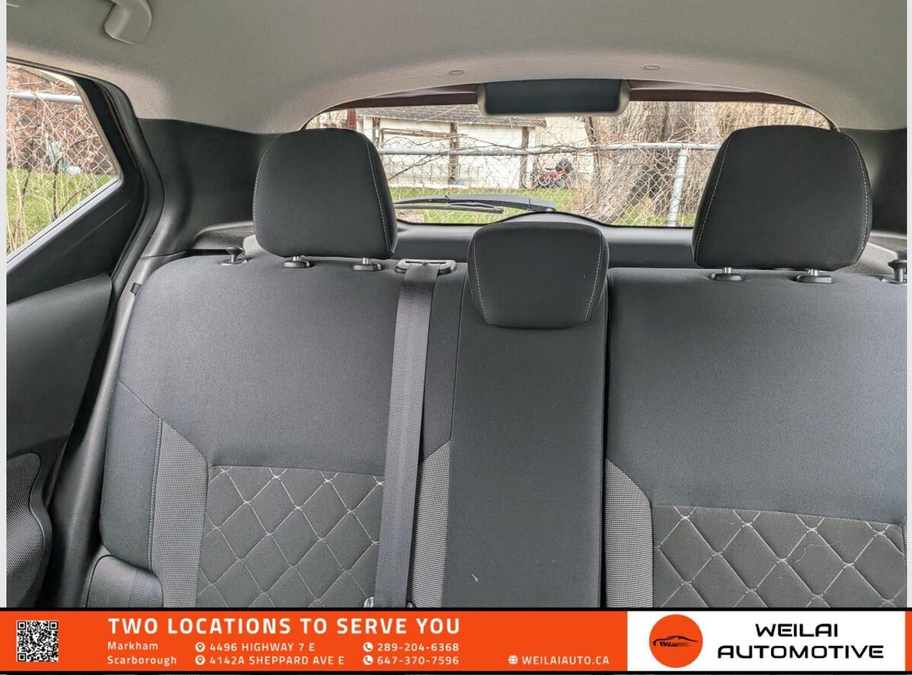 2018 Nissan Kicks SV | ACCIDENT FREE | GREAT ON FUEL ! Photo