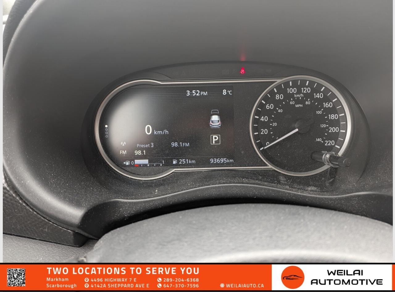 2018 Nissan Kicks SV | ACCIDENT FREE | GREAT ON FUEL ! Photo