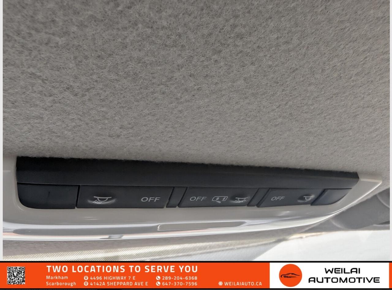 2018 Nissan Kicks SV | ACCIDENT FREE | GREAT ON FUEL ! Photo