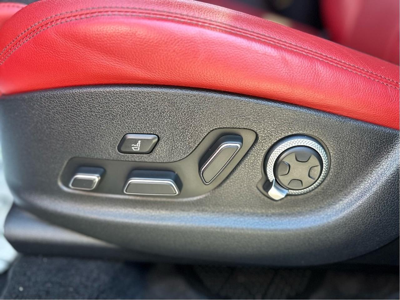 2022 Genesis GV70 SPORT Photo