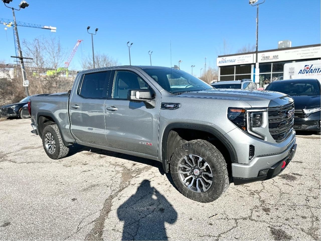 2023 GMC Sierra 1500 AT4 Photo0