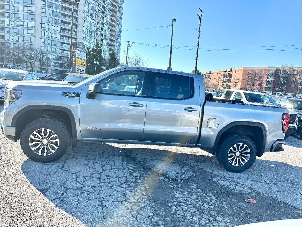 2023 GMC Sierra 1500 AT4 Photo