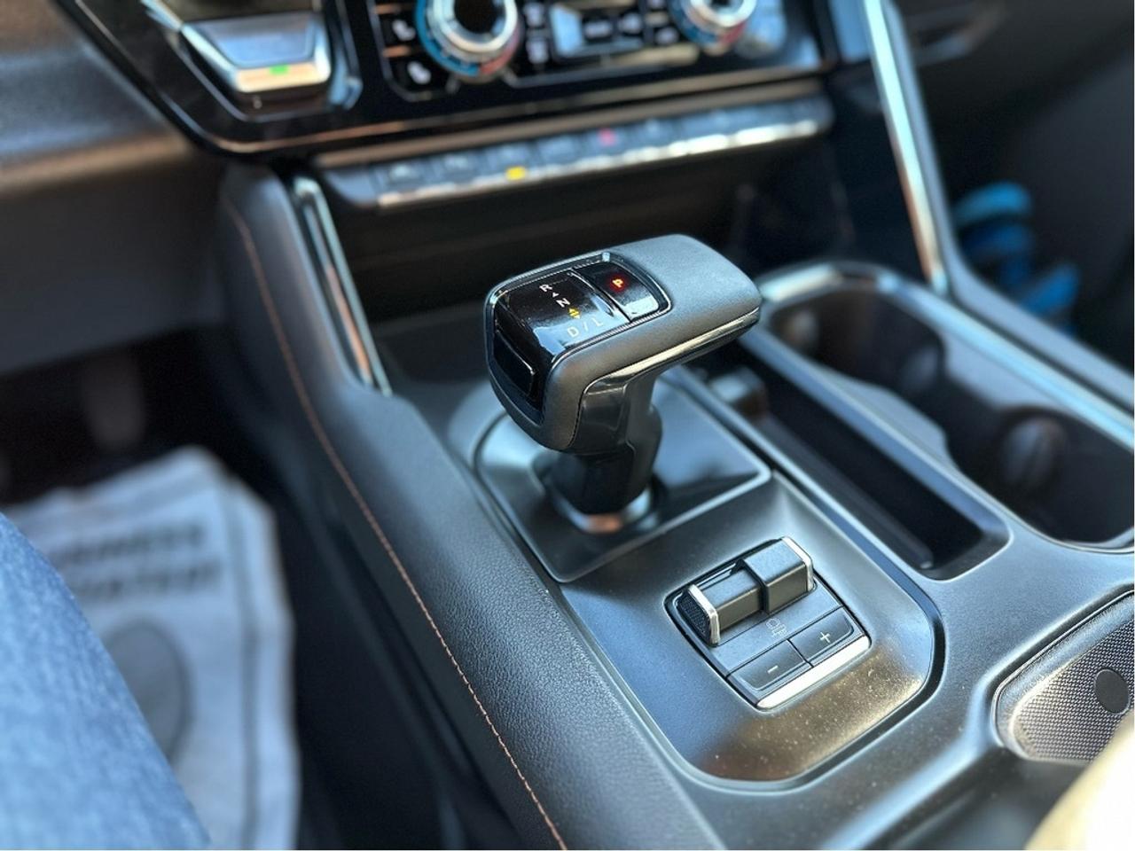 2023 GMC Sierra 1500 AT4 Photo