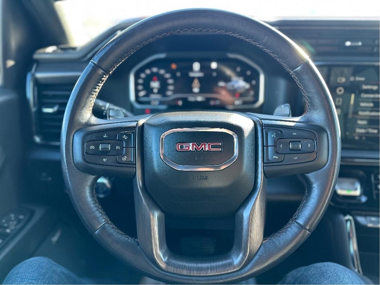 2023 GMC Sierra 1500 AT4 Photo