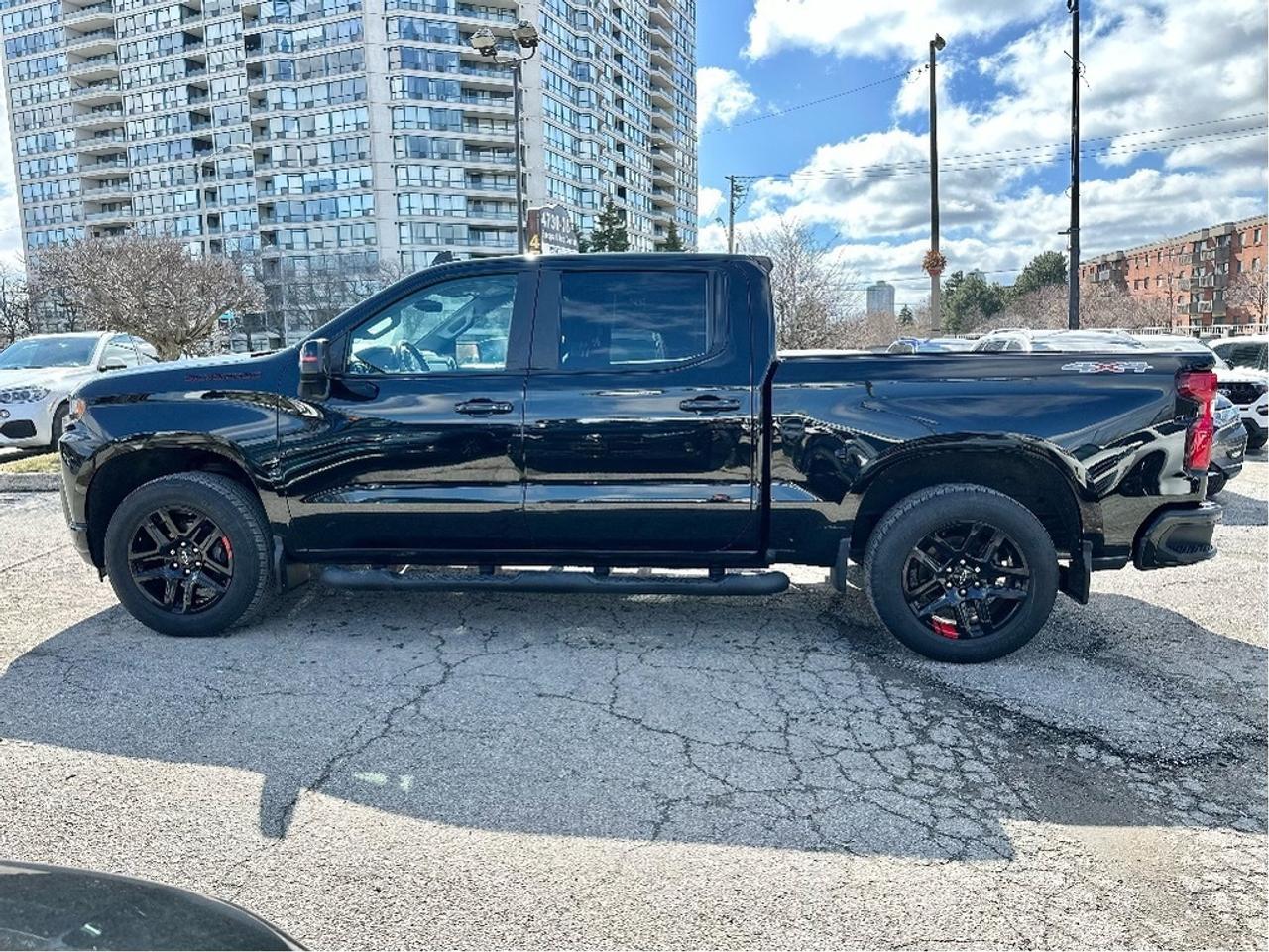 2022 Chevrolet Silverado 1500 LTD RST Photo2