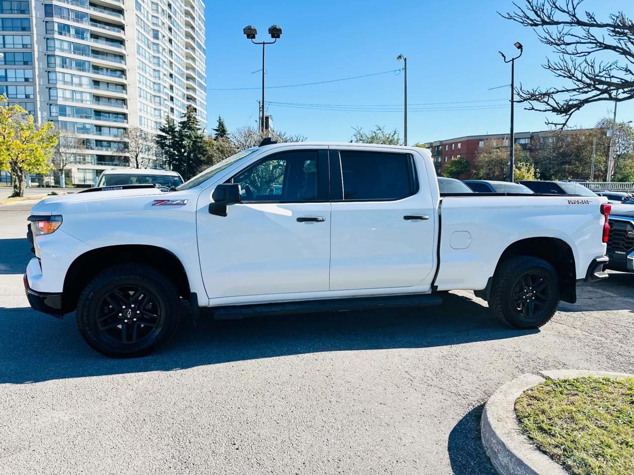2024 Chevrolet Silverado 1500 Custom Trail Boss Photo