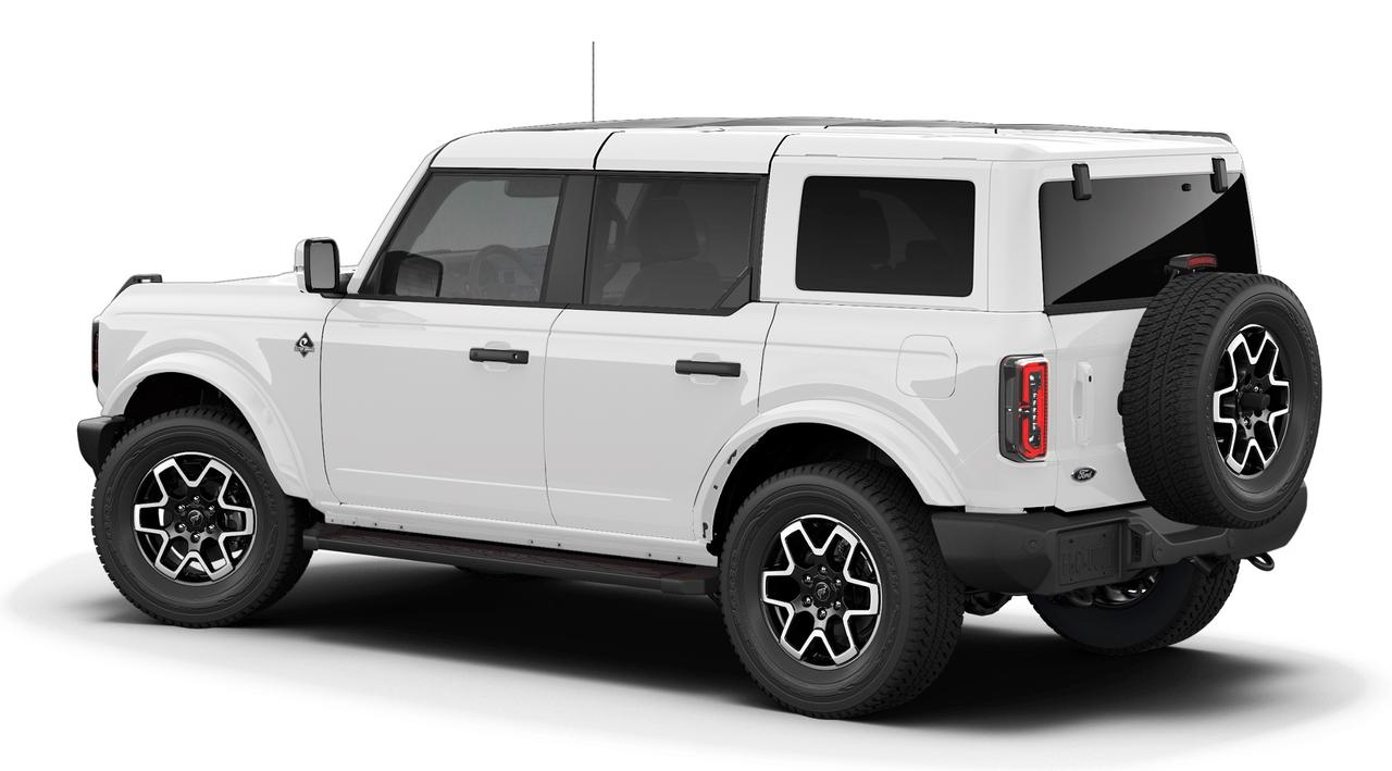 2026 Ford Bronco Outer Banks® Photo1